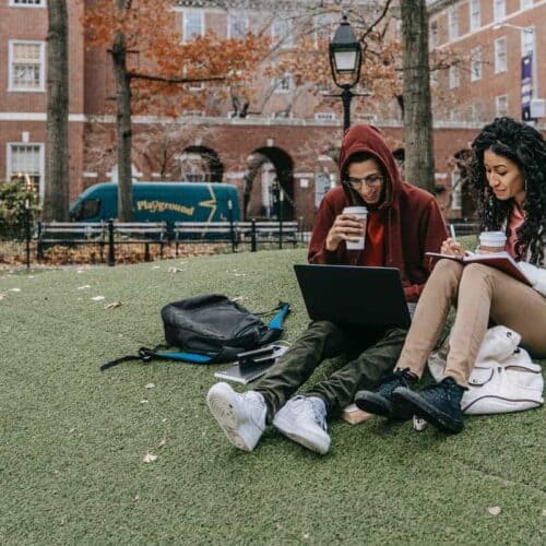 29 Things to Do in College Between Classes ( Number 5 and 19 are Mind-Blowing )