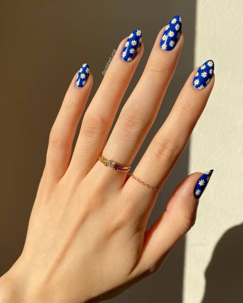 Spring Nail Idea: French Tips With Flowers -  Fashion Blog