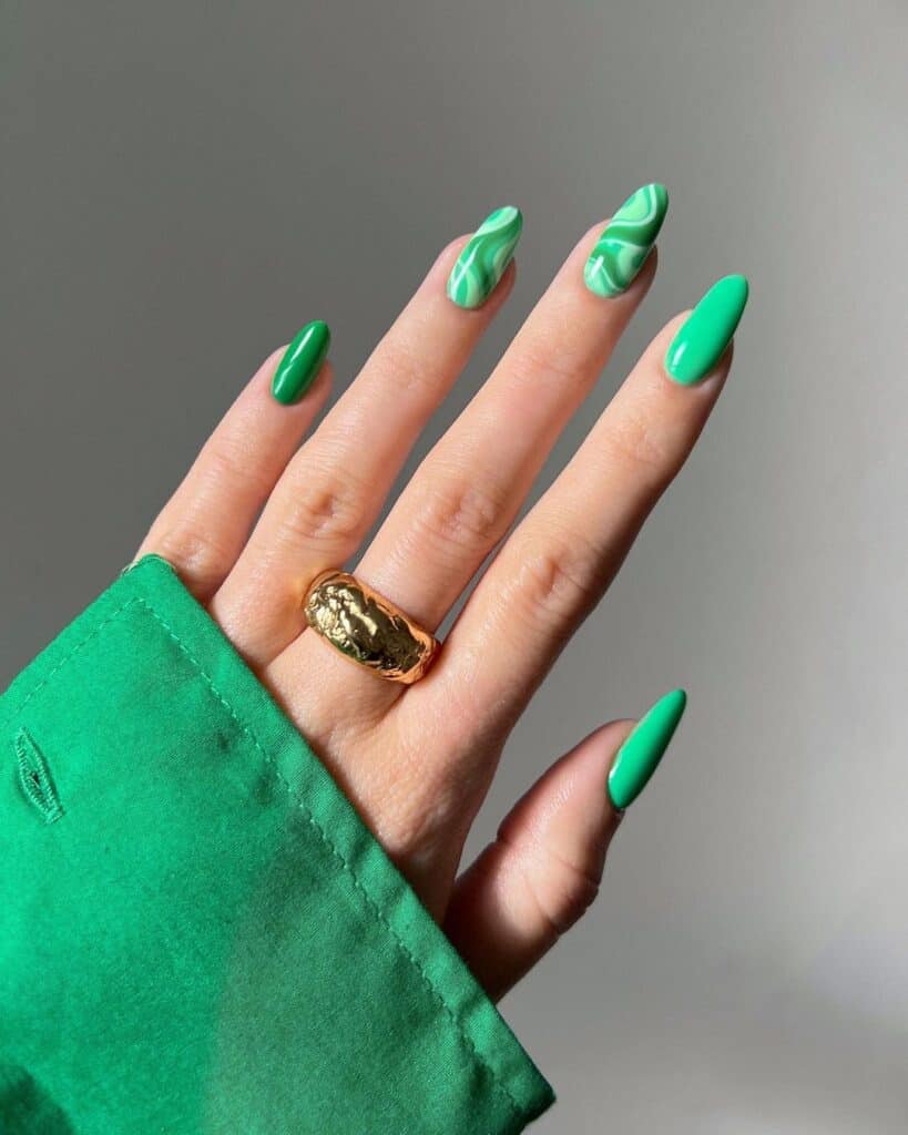 St Patrick's Day Nail Designs