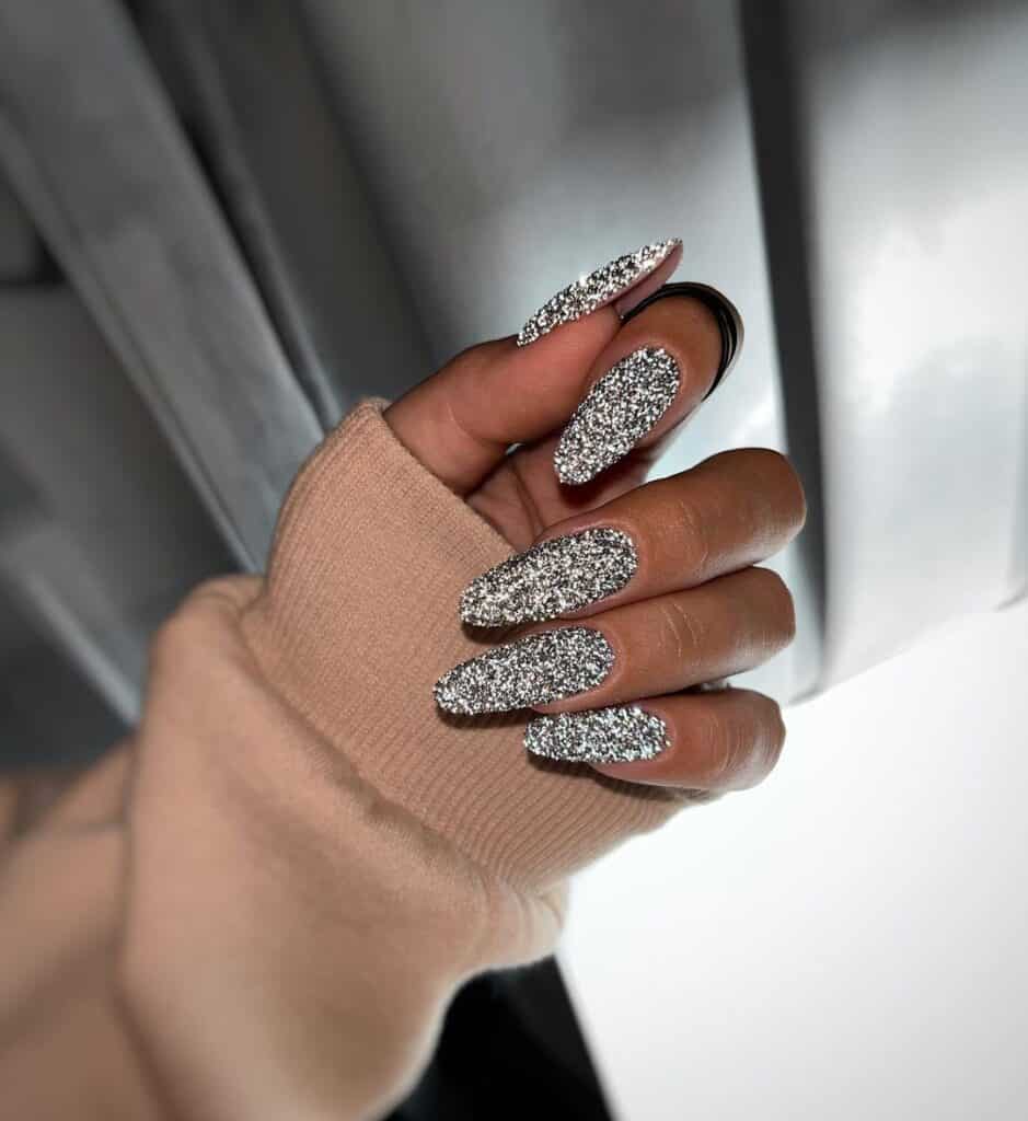 It’s All About the Shine New Years Nails