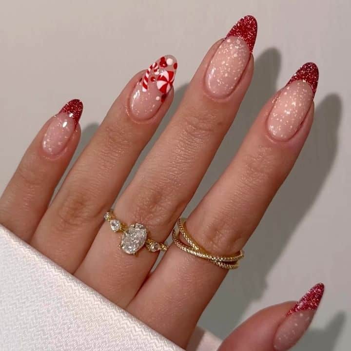 Diseños de uñas navideñas rojas