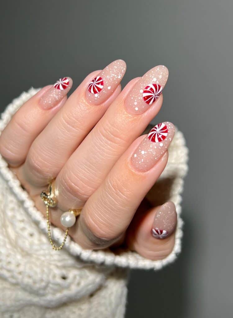 Diseños de uñas navideñas rojas