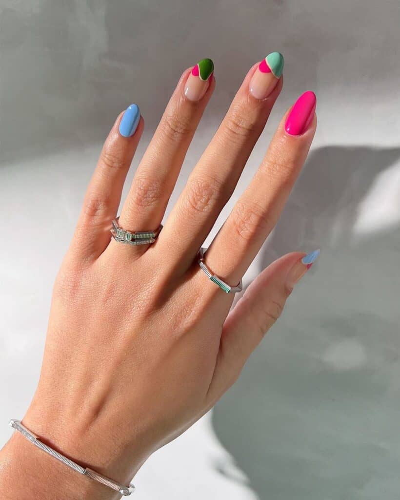 A Twist on the French Tip Nails for Spring