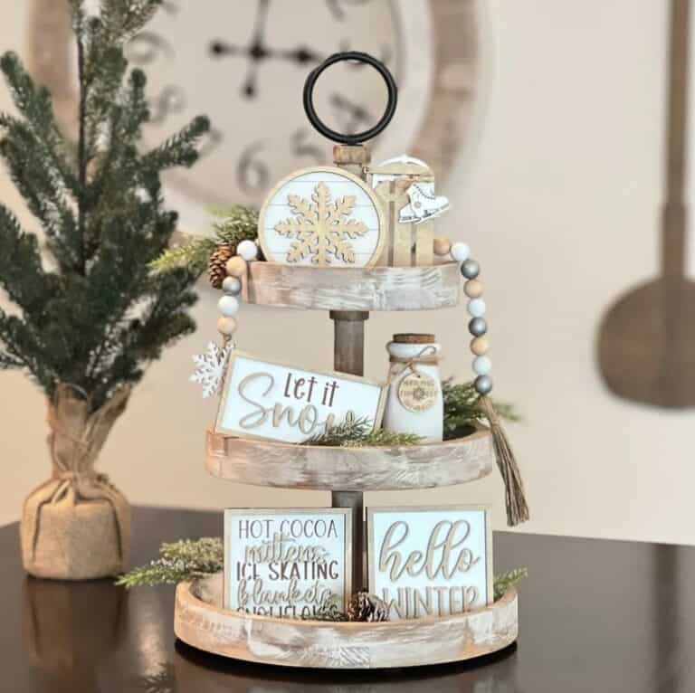 27 Of The Cutest Christmas Tiered Tray Ideas You'll Love for the ...