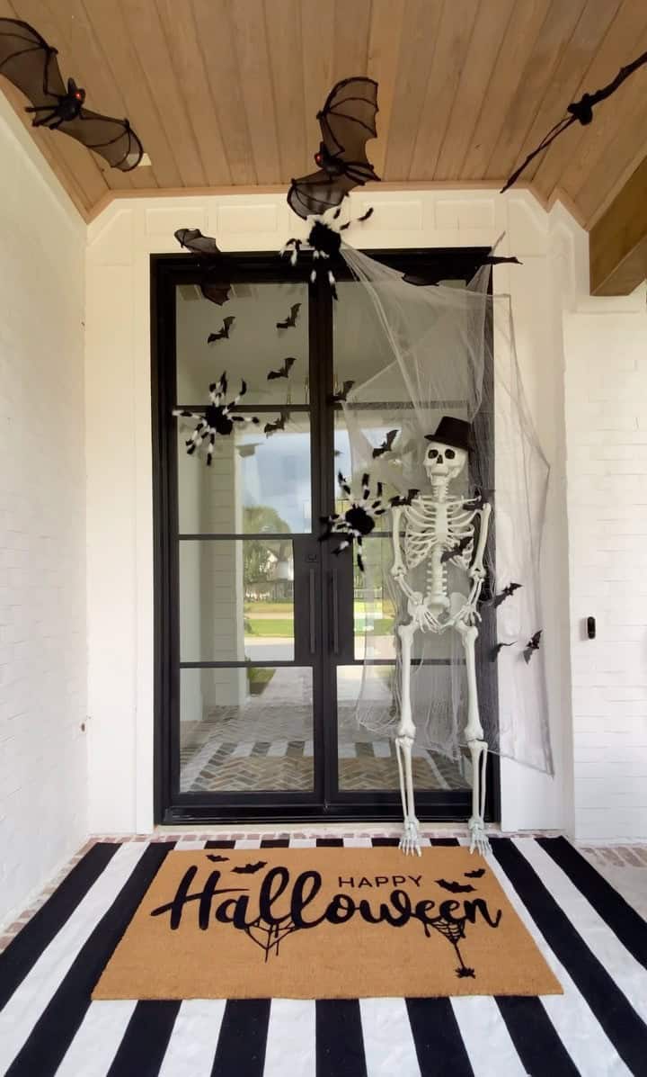 35 Spooky Halloween Front Porch Decor Ideas to Perfectly Haunt Your