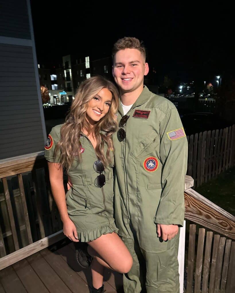 Top Gun Couple Costume Idea