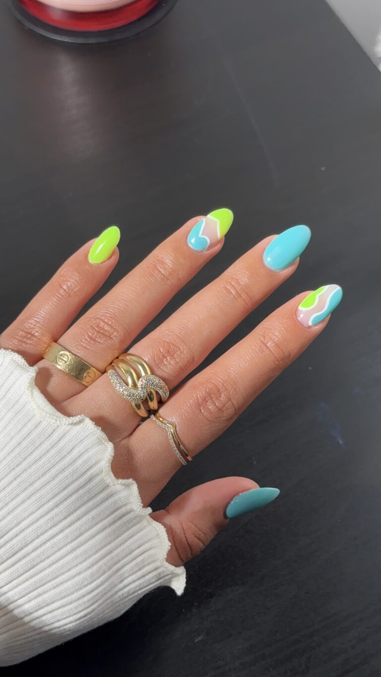 32 Cute Yet Hot Nail Designs For Summer to Welcome The New Season With Fresh Nails