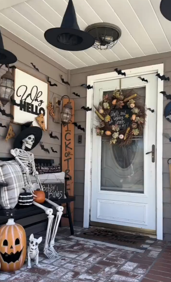 Bats & Bones Halloween Porch Decor