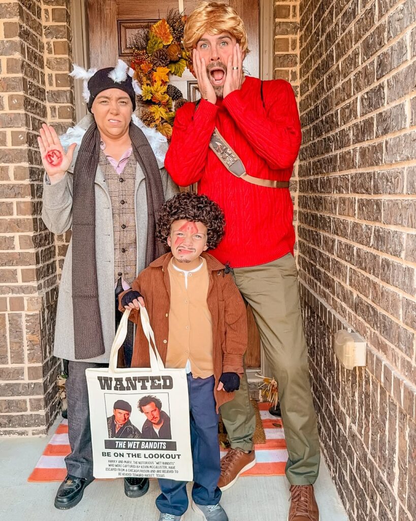 Kevin Family Costume