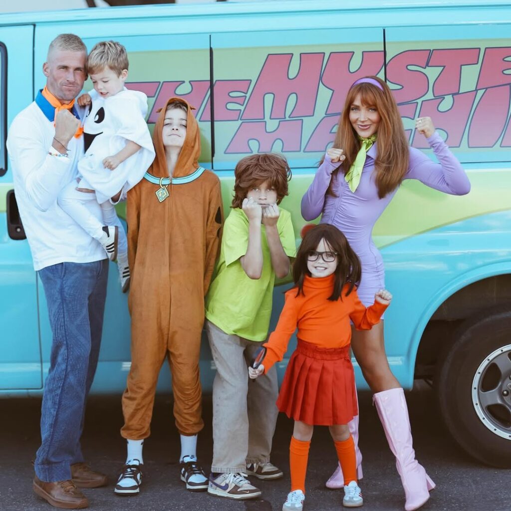 Scooby Dooby Doo Family Costumes