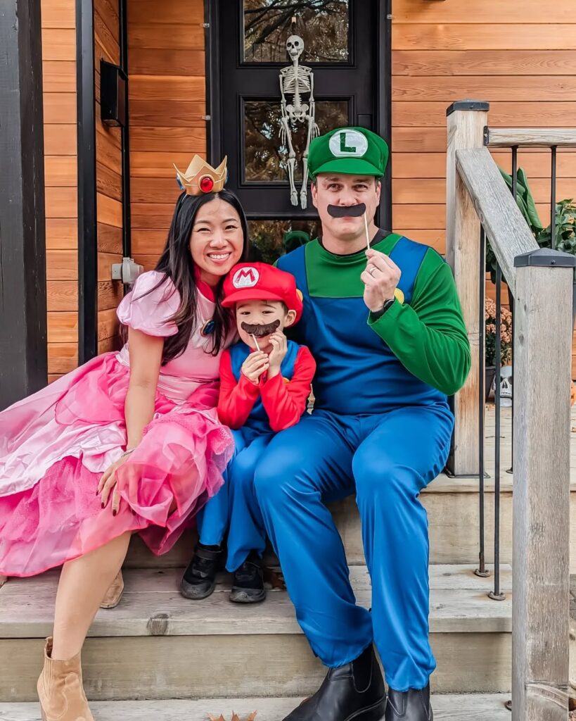 Super Mario Family
